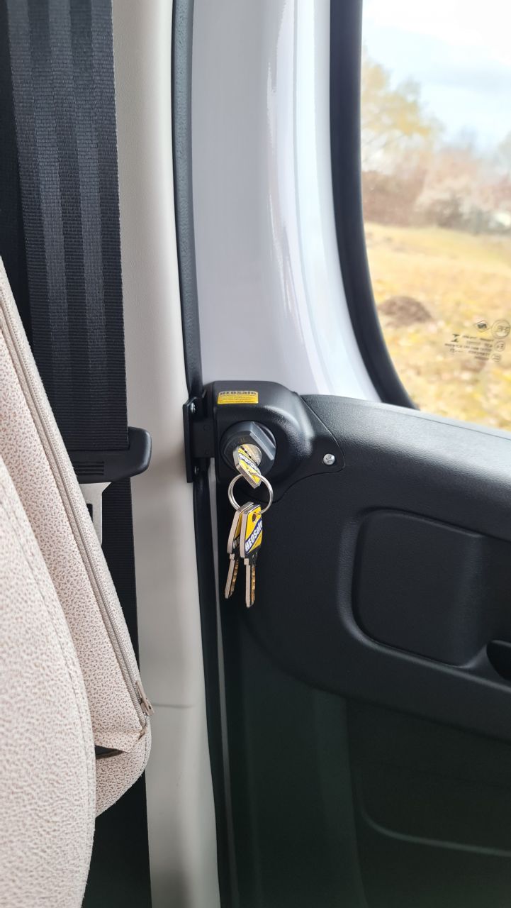 HeoSafe tilläggslås (med cylinderlås) - variant för Ducato Serie 8 / Boxer & Jumper från 2025