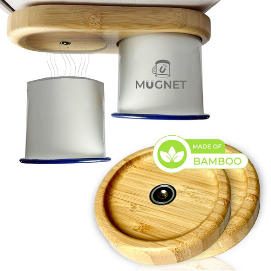 Mugnet – magnetischer Tassenhalter aus Bambus für Email-Tassen: Abbildung mit einem Doppelhalter für zwei Tassen und zwei Einzelhaltern, geeignet für Motiv-Tassen, auch kopfüber montierbar für Wohnmobil oder Boot