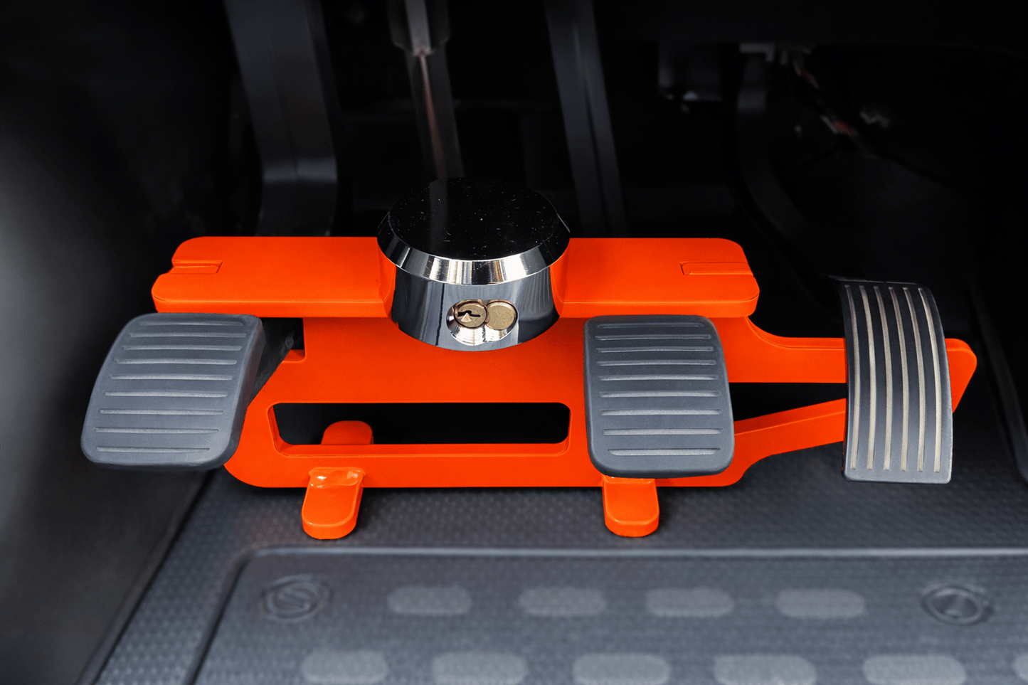 Pedal lock Fiat Ducato and identical vehicles and motorhomes including lock